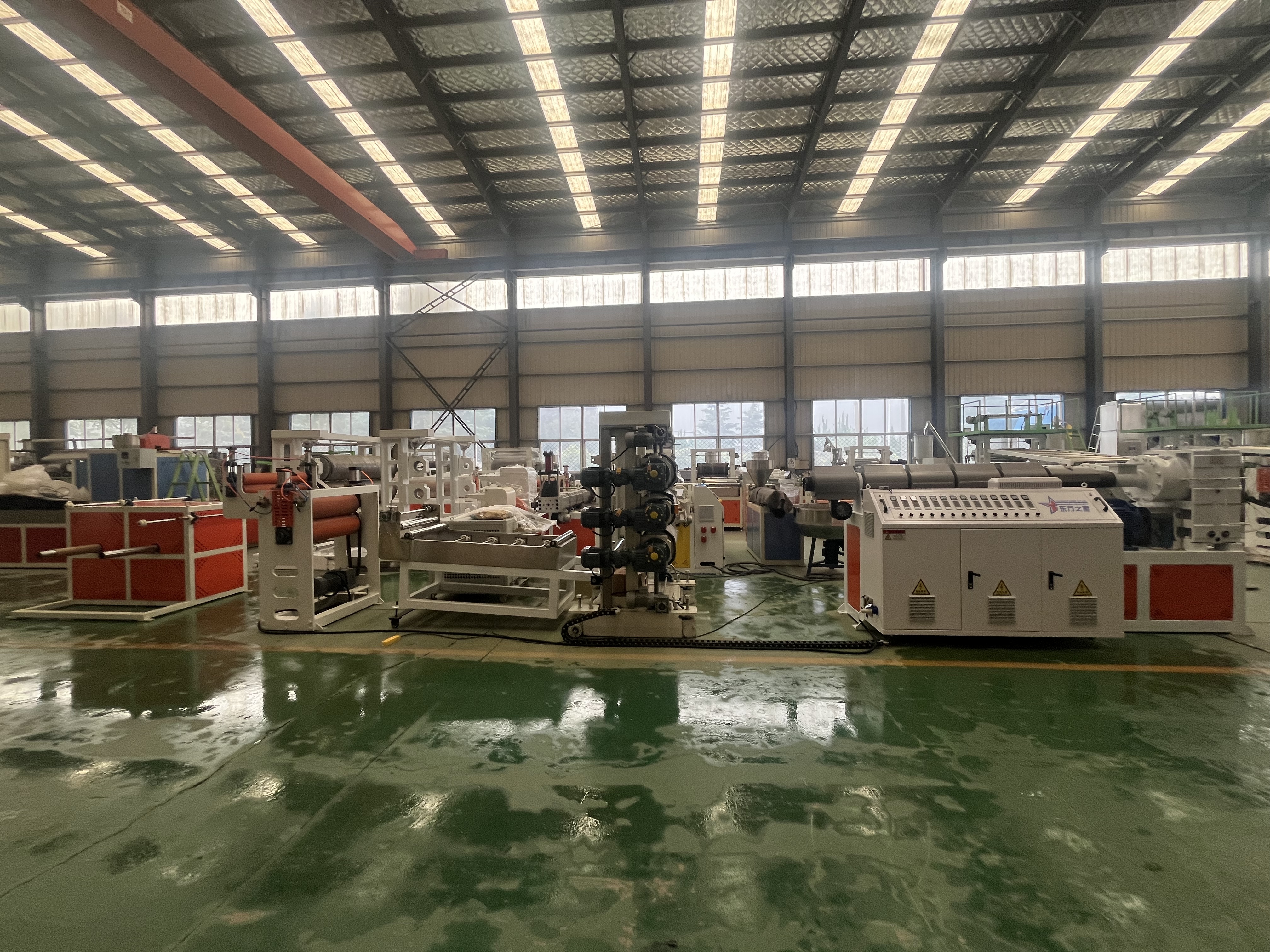 Quali sono le caratteristiche delle tende per porte morbide in tpu?