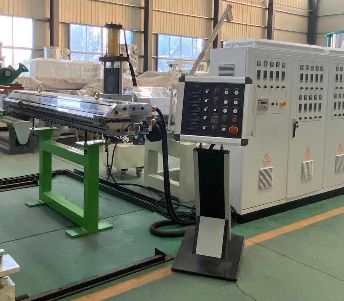 ​Regolazioni prima della spedizione della macchina per l'estrusione di fogli in ABS