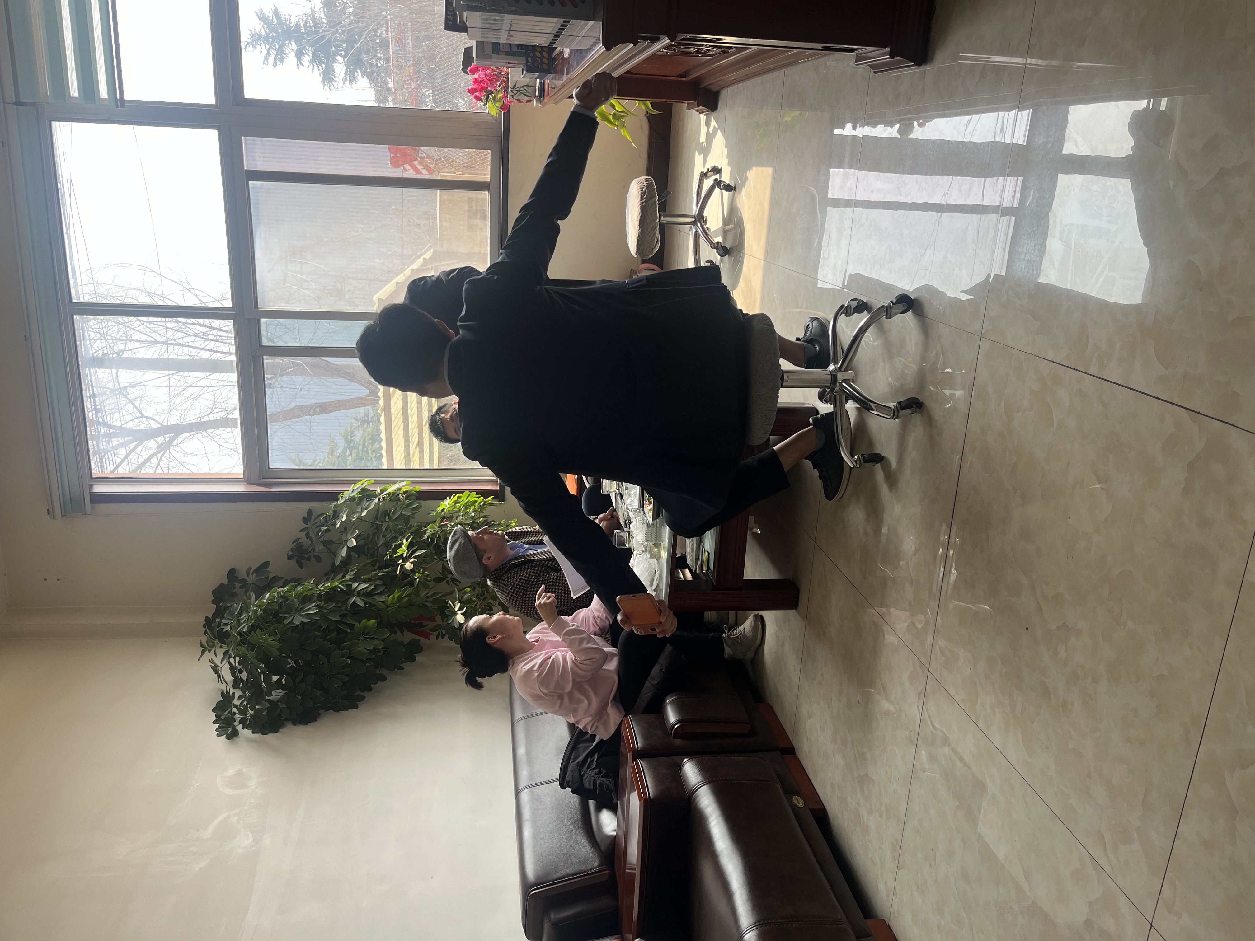 ​Grazie ai nostri clienti russi per aver acquistato l'attrezzatura per l'estrusione di lastre PS.