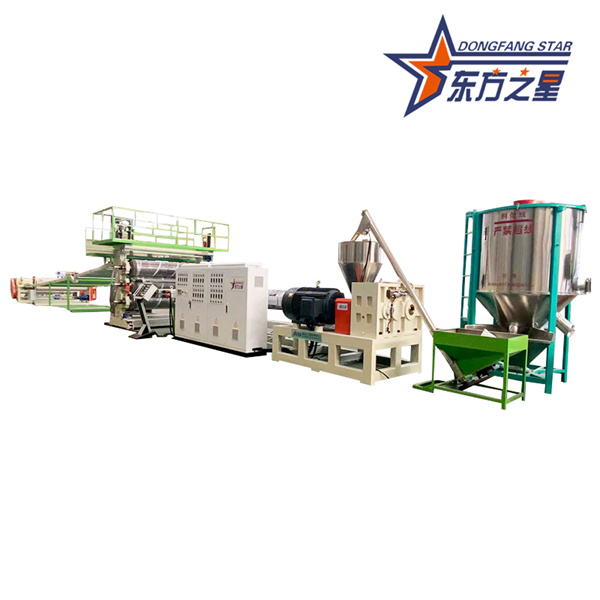 Termoformatrice per rivestimento frigorifero in ABS