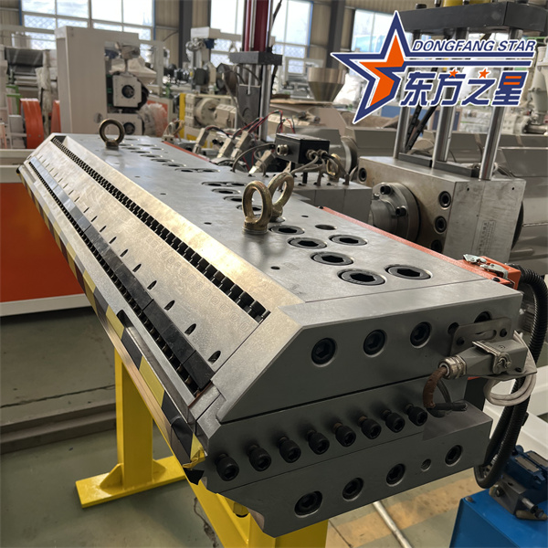 Estrusore per fogli di termoformatura ABS