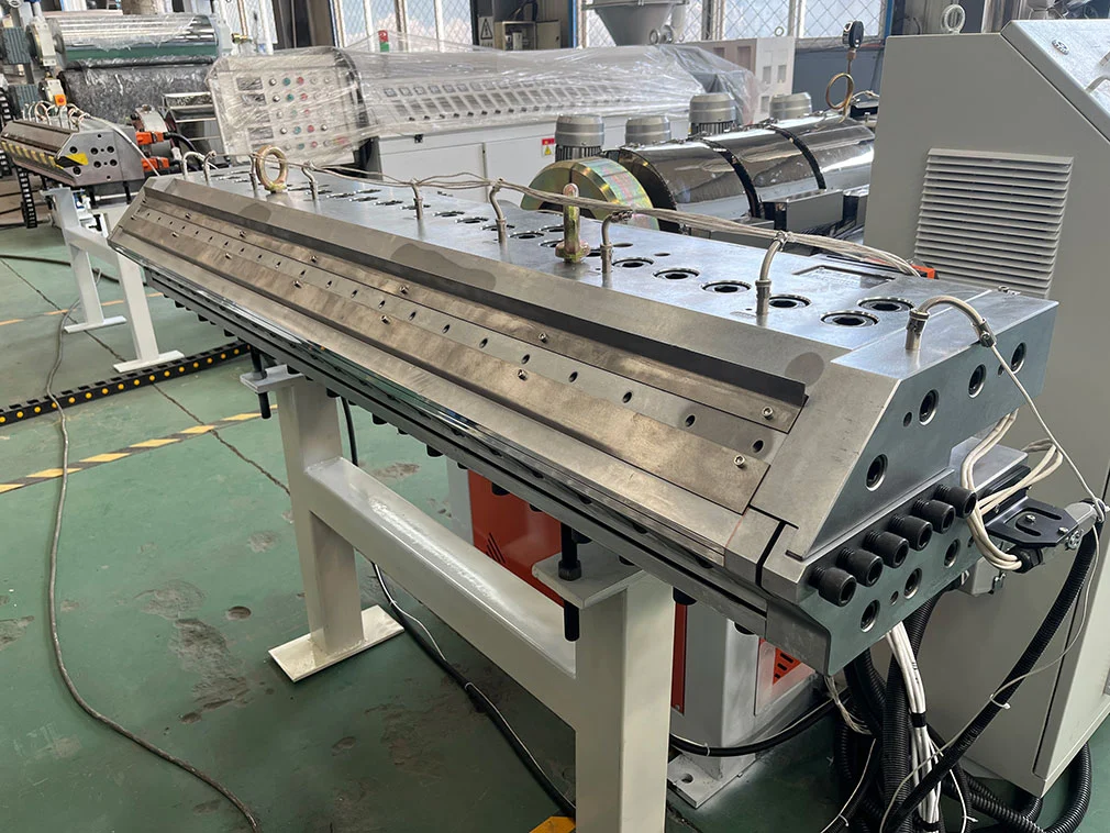 Pvc Lighting Board Extruder Machine